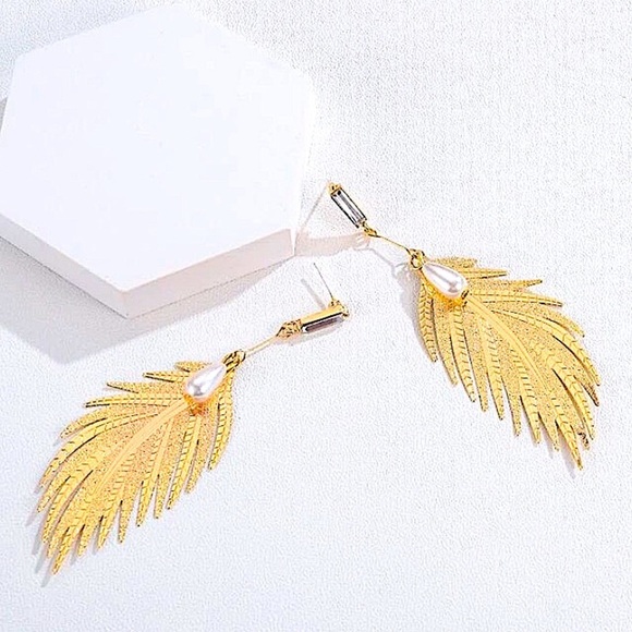 Boho Gold 14K GP Feather & Pearl Drop Earrings - Picture 6 of 7